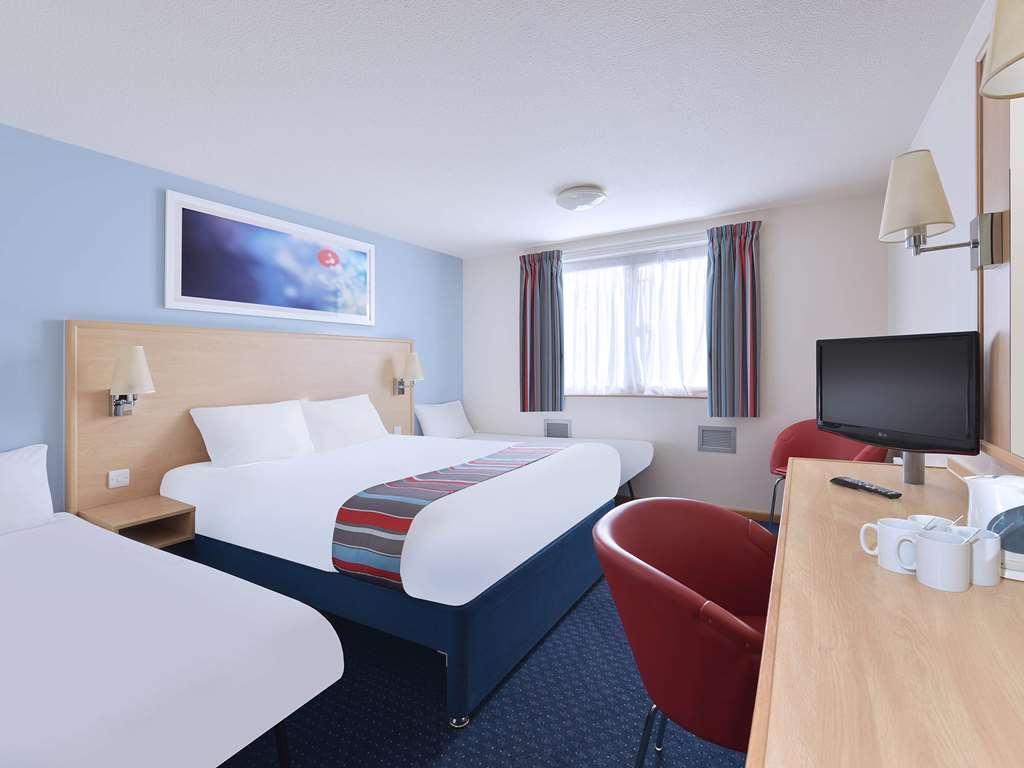 اُلد بيري Travelodge Birmingham Oldbury وسائل الراحة الصورة