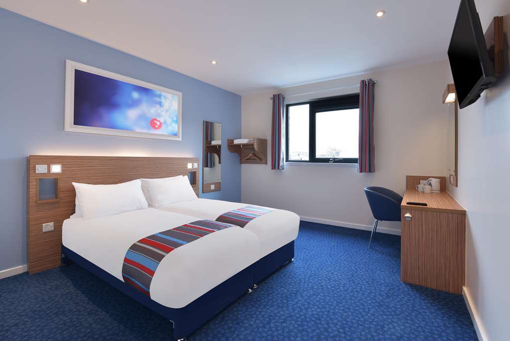 اُلد بيري Travelodge Birmingham Oldbury الغرفة الصورة